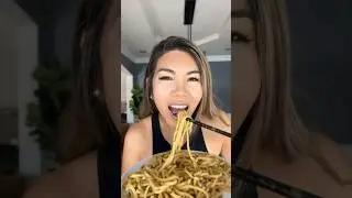 I tried Trader Joe’s Garlicky Pasta!!