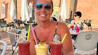 Ok, I love cocktails!! 😜🍹🍹 Are you joining me for a pina colada?? Strawberry Dakari?? 🍓🍹🍷🍹🍷☀️☀️☀️