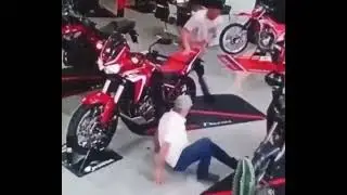 Quebrou o pino central