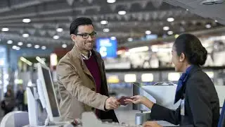 Airport Dialogues: Check-In Problems/Listening (A2/B1)