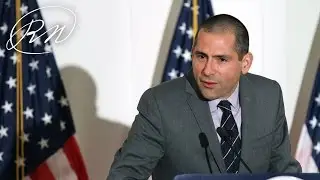 Foreign Policy Managing Editor Yochi Dreazen at the Nixon Library