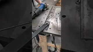 Shop made metal rod bender