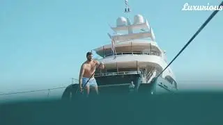 BILLIONAIRE Luxury Lifestyle 💲 [2021 BILLIONAIRE MOTIVATION] #Shorts