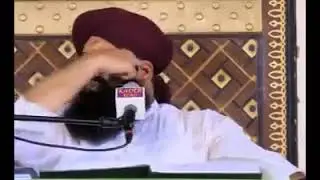 شاہ است حسین بادشاہ است حسین 
دیں است حسین دین پناہ است حسین 
سرداد نہ داد دست در دست یزید 
حقہ کہ