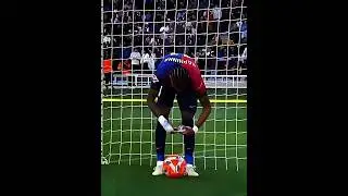 Rafinha is an alien 👽