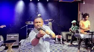 Nacee Music—Medin De Ntumtum