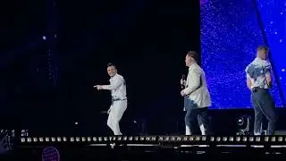 西城男孩 高雄巨蛋 Hello My Love (Westlife The Wild Dreams Tour 2023 - Kaohsiung, Taiwan - 26/2/23)
