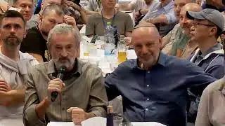 Мы прибыли сюда ,чтобы принести мир всему миру...