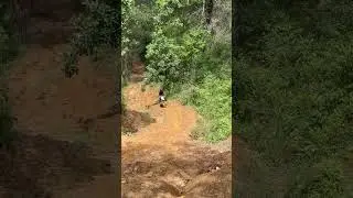 Lolos tanjakan Gundukan #trail #motocross #endurocross #trailextreme #viralvideo #viralshort