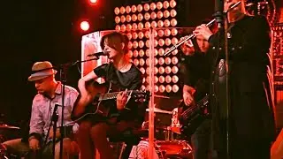 ИВА, Олег Сакмаров - Плечи (Мумий Тролль бар)