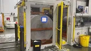 Harmax captures slit roll set to pallet or pallet rack