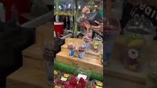 Знаменитая клубника с карамелью в АЗИИ!  #шортс
