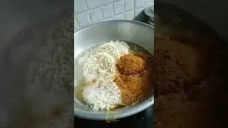 Yippee Noodles making 🤤🤤😋😋