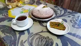 Пирог с добавлением варенья и с цукатами