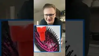 Ich reinige meine haarige Bürste mit einem Kleber!