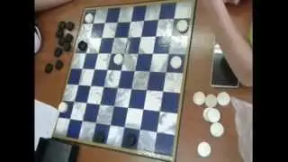 Игра в шашки Лиза против Вадима
