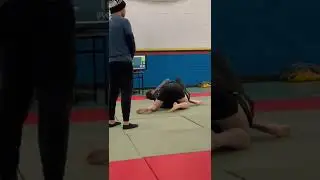 Grapple kings - sneaky finish from bottom side to mounted triangle