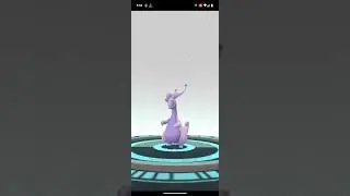 Evolving Sliggoo into Goodra Using Rainy Lure Module  #pokemongo #pokemon