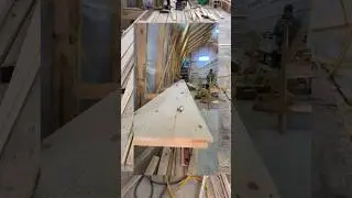 Не стоит строить из доски естественной влажности. 