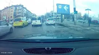 КАТ направо от лента за нядясно
