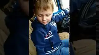 Мальчик ругается МАТОМ