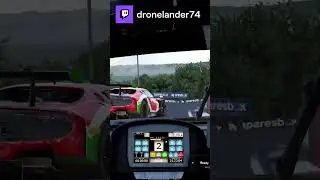 Ma perchè mi stai così appiccicato in questo tratto di pista?