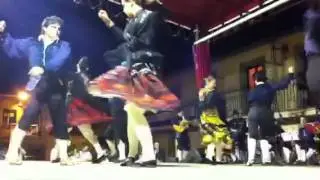 Escuela de baile tradicional de Burgohondo