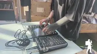 Terror | #mpc #sp404 live performance at Just Dropped In Records