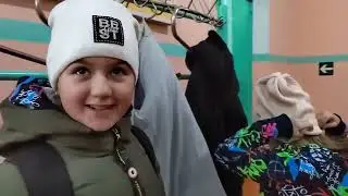 Что заказала Тома сварить на обед // Саша покупает молоко и Несквик