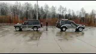 На материке Nissan Safari и Toyota Land Cruiser  перетягивали канат