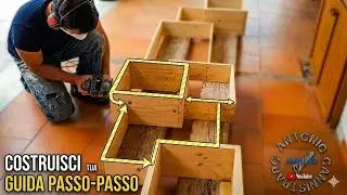 Mensola libreria cubi. Bookshelf with wooden cubby
