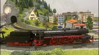 Something for Railway Romantics - Locomotive Märklin 18 323 with Functions