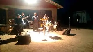 Víctor García ay viene la paloma