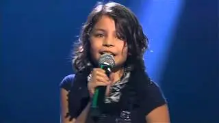 9-Year Old GIRL Sings LIKE Taylor Swift - Shake It Off - Adorable