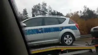 Policja na lawecie