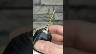Секрет опытных мастеров! Как легко и быстро открутить саморез с сорванными гранями? 