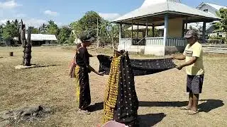 ACARA IYO GOE ALMARHUM BAPAK MARKUS LOKO DI KAMPUNG LADE KECAMATAN SOA, NGADA NUSA TENGGARA TIMUR