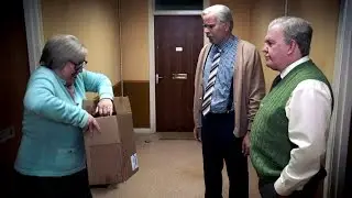 Isa shows Jack and Victor her new method of dealing with cold callers | Still Game series 7