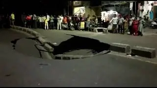 Nanpura machhiwad surat road collapse