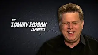 Blind YouTuber Tommy Edison - Funny Side of Being Blind