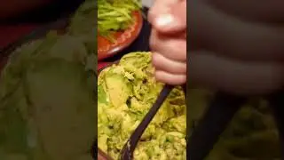 Mashing avocado#food#shorts#health#healthy