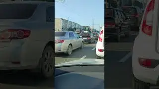 авария,автомобиль на трамвайной линии ⛔
