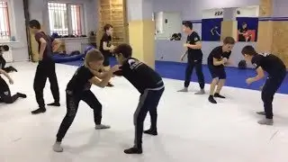 Вольная борьба.Тренировка в начальной группе.