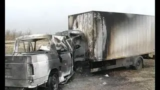 УАЗ ПАТРИОТ лобовое на трассе в ГРУЗОВИК