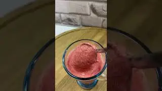 Мороженое банан клубника 