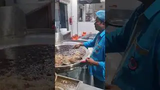THE BEST.. Ikan Goreng Besar & Enak di Foodcourt Madinah