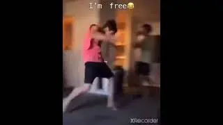 I'm free😂