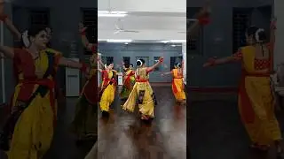 Mayabono Biharini 💛 Rabindra Nritya #dancevideo #shorts #fyp