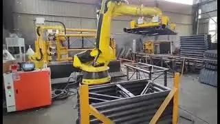 Welding robot application and 2700mm arm KUKA refurbished robot for load and unload