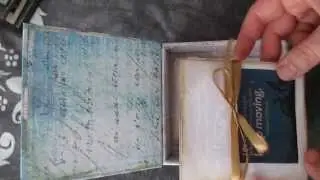 Cutia cu album